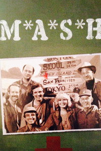 Постер сериала «Чёртова служба в госпитале Мэш (1972-1983)» — (11 из 47)