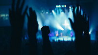 «Hillsong: A Megachurch Exposed (2022)» — обои к сериалу #6