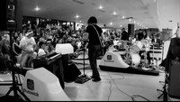«The White Stripes под северным сиянием (2009)» — обои к фильму #1