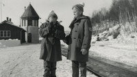 «Отец четверых в снегах (1954)» — обои к фильму #1