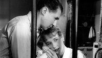 «Женщина в халате (1957)» — обои к фильму #3