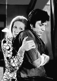Постер фильма «Бесконечная любовь (1970)» — (2 из 3)
