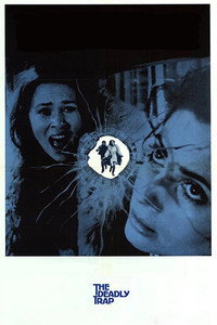 Постер фильма «Дом под деревьями (1971)» — (3 из 8)