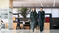 «Создательница королевы (2023)» — обои к сериалу #8