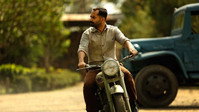 «Iyobinte Pusthakam (2014)» — обои к фильму #1