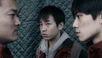 Обои к фильму «Слон сидит спокойно (2018)» — (52 из 115)