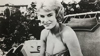 «Career Girl (1960)» — обои к фильму #1