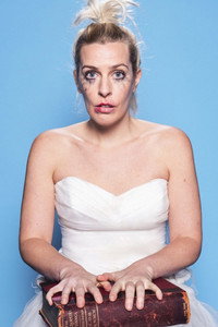Постер сериала «Out of Her Mind (2020)» — (1 из 6)