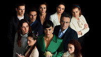«Скрывая нашу маму (2021-2022)» — обои к сериалу #1