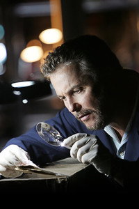 Постер сериала «C.S.I. Место преступления (2000-2015)» — (61 из 177)