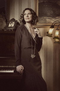Постер сериала «Опасные связи (2016)» — (1 из 3)