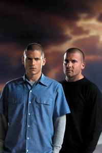 Постер сериала «Побег (2005-2017)» — (13 из 125)