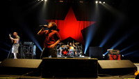 «Rage Against the Machine: Live at the Grand Olympic Auditorium (2003)» — обои к фильму #1