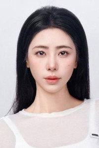 秦萍