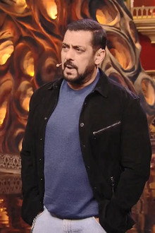 Salman Grills Vicky-Ankita!