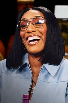 A’ja Wilson Insists She’s Good While Eating Spicy Wings