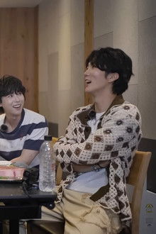 What made 18-year veteran Daesung kneel before WINNER?