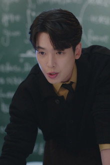 Point of Intersection between Comedy and Tragedy