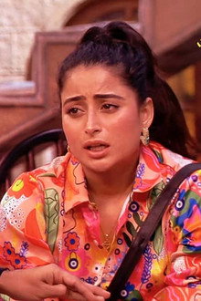Is Munawar acting for game?