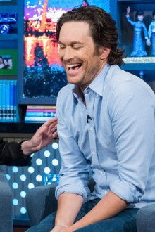 Oliver Hudson; Rachel Bloom