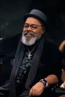 Jorge Aragão + Dandara Mariana + Caco Ciocler