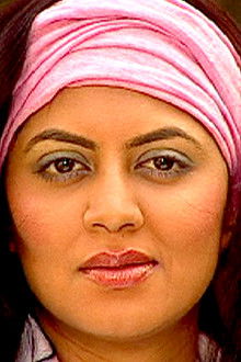 Female Auto Driver Harrassed