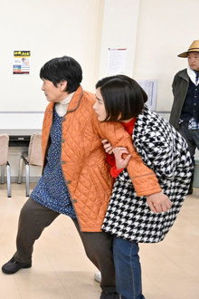 It's Licking Bizarre! Renge Visits Home!