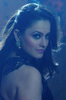 Sumitra Falls For Vish's Trap
