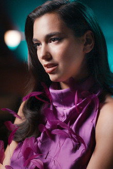 Dua Lipa – Love Again