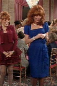 Married... with Prom Queen (1)