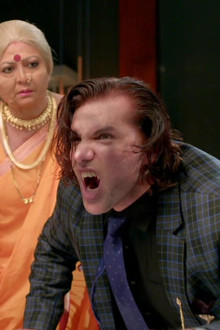 Vardhan arrives at Prithvi’s house