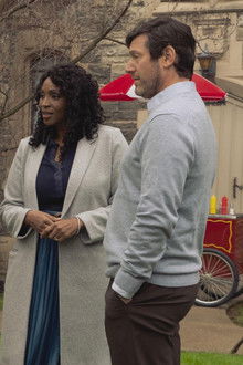 He's a Ghost, She's a Rainbow (2)