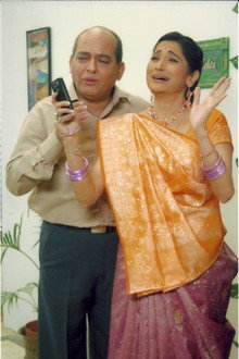 Hi! Padosi... Kaun Hai Doshi? poster