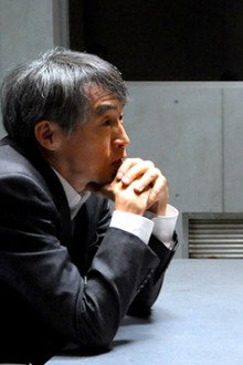 A Man Who Reveals the Truth