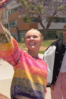 JoJo Goes To College