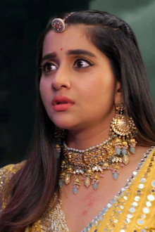 Kapila Mohini Saves Deeya