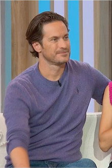 Oliver Hudson, Élodie Yung