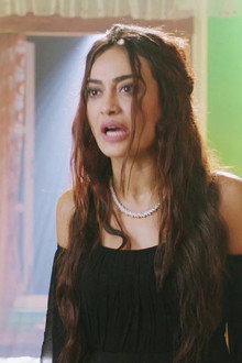 Gitanjali Falls Into A Trap!