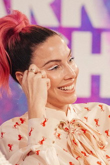 Whitney Cummings, Ed Asner