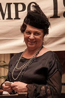 The Mirror in Which I Look at Myself