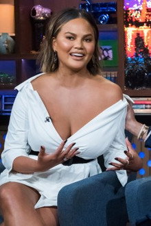 Chrissy Teigen; Kelly Dodd