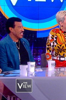 Ryan Seacrest, Lionel Richie, Katy Perry, and Luke Bryan