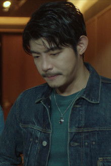 Stranded Relationships