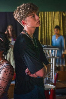 A voice to fall in love with