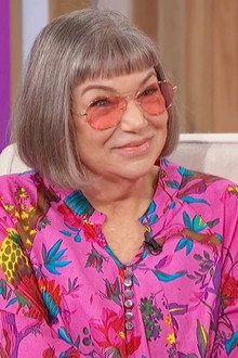 Mindy Cohn, Shea Suga