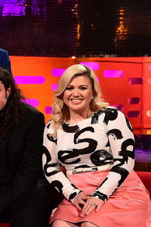 Sean Penn, Celia Imrie, Ross Noble, Kelly Clarkson