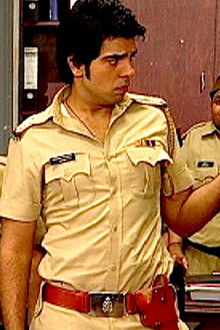 Billu Insults Senior Inspector