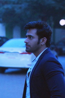 Mahir Seeks an Ex-policeman's Help