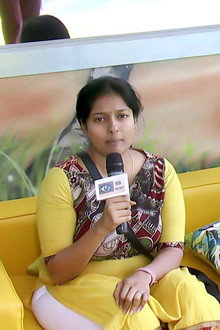 Day 31: Oviya, Gayathri Become Reporters