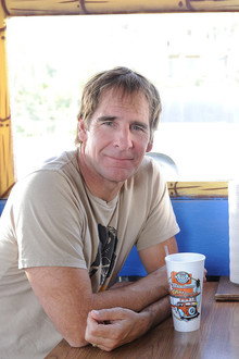 Scott Bakula